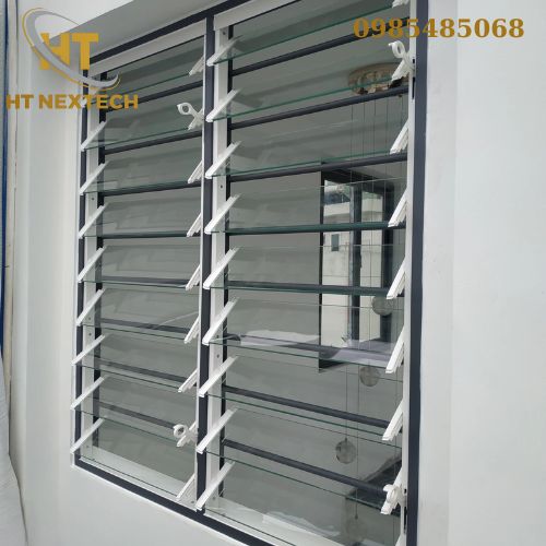 Cửa chớp nhôm kính