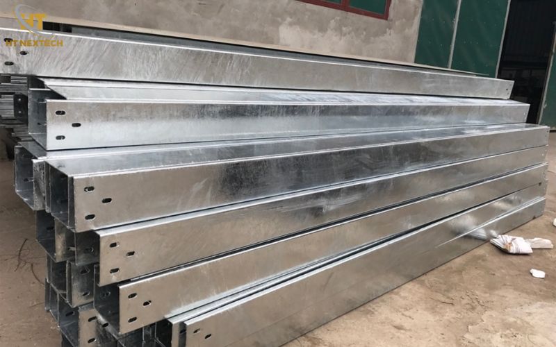 Việc lựa chọn đúng kích thước giúp hệ thống dây cáp được bố trí khoa học, giảm nguy cơ quá tải và đảm bảo vận hành ổn định lâu dài
