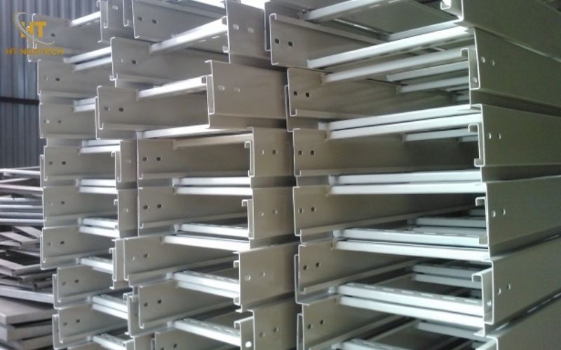 Thang máng cáp sơn tĩnh điện