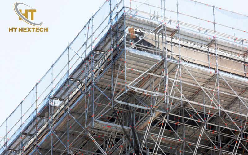 Sử dụng sàn thao tác không phù hợp môi trường công trình