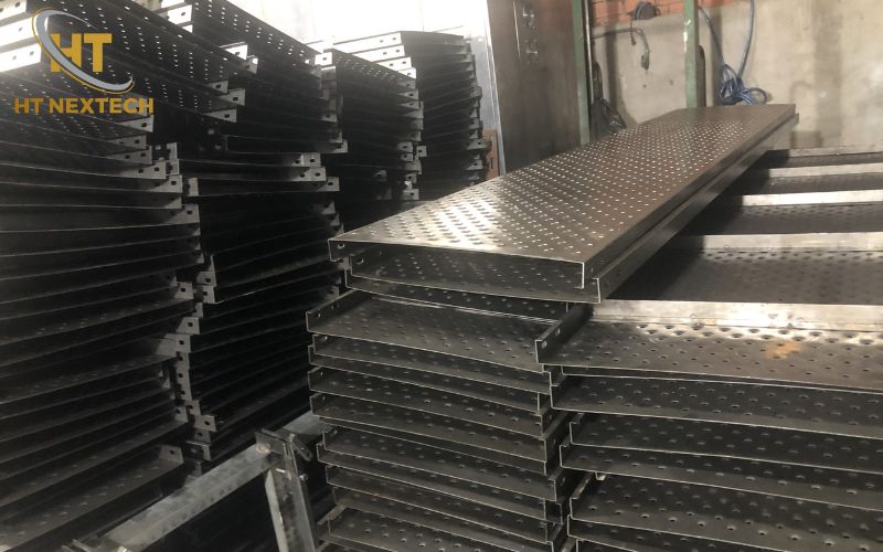 Sàn thao tác tại HT NEXTECH