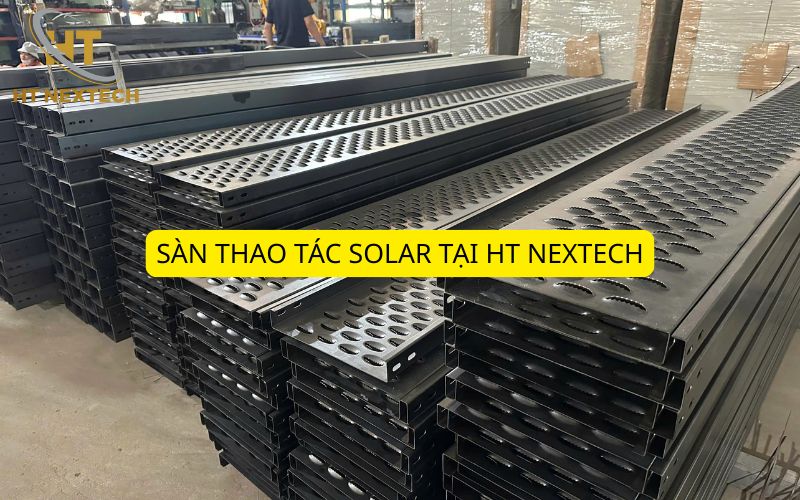Lắp đặt sàn thao tác phù hợp lên mái