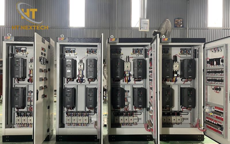 Hệ thống hiển thị và cảnh báo của tủ điều khiển quạt hút khói